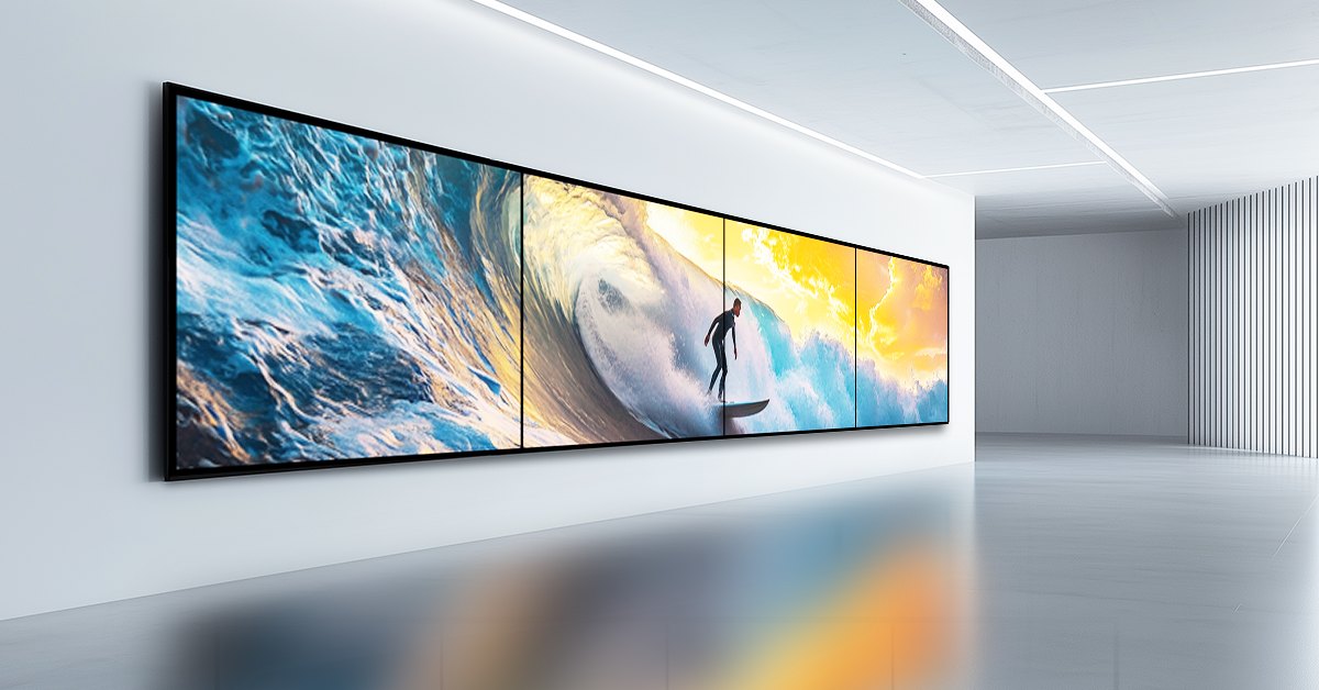 Video wall panorámico en un espacio de exhibición